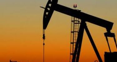 ИРАН ЌЕ СЕ ИЗВЛЕЧЕ: Падот на цените на нафтата нема да ги погоди