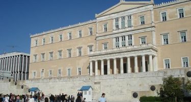 Општински службеници од областа Атика на протеси во Атина