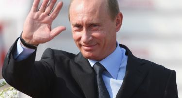ЖИВОТНА ПРИКАЗНА, ЖИВЕЕЛ ВО БЕДА: Како од сиромашно момче Путин стана новиот руски цар?!