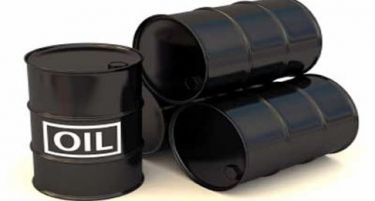Дневна анализа на Форекс – Цената на нафтата осцилира во исчекување на извештајот за залихите