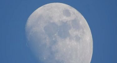 (ВИДЕО) Толку моќен што и месечината ја снимил од близу и тоа со ФОТОАПАРАТ!