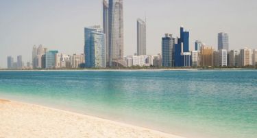 (ФОТО) Дубаи пак го засени светот: Ќуки под вода!