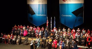 Доделени дипломи за завршени студии на Универзитетот Шефилд, Сити Колеџ