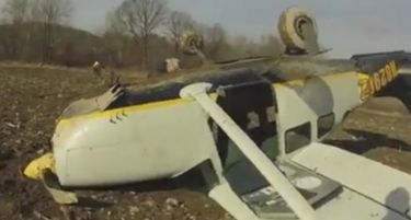 (ВИДЕО) ПАД НА АВИОН: Еве што точно се случува во авионска несреќа