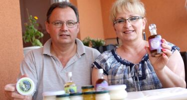 ОД ХОБИ ДО БИЗНИС: Еве што прави брачен пар од Загреб со билки…