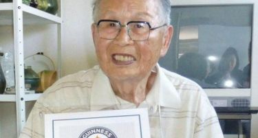 Најстариот дипломец на светот има 96 години