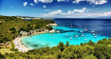 (ФОТО) ТОП 10 најубави плажи во Грција-Задолжително треба да ги посетите
