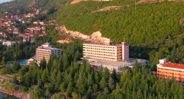 Тешка година за охридскиот туризам! Која хотелска компанија е во минус од 442.000 евра?