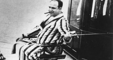 НА ПРОДАЖБА: Куќата во којашто озлогласениот Ал Капоне го планирал масакрот за Валентајн се продава за 14,9 милиони долари