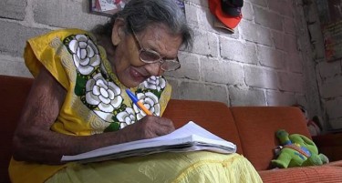 Meксиканка се запиша во гимназија на 96 години