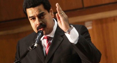 Мадуро преживеа обид за атентат со дронови