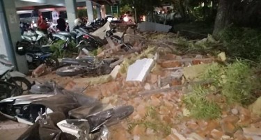 (ВИДЕО) СИЛЕН ЗЕМЈОТРЕС: Луѓето во паника бегаа, ќе следи и цунами