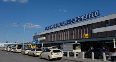Еден човек дигна на нозе аеродром во Берлин - што направи?