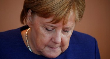 ПОЧЕТОК НА КРАЈОТ: Тежок пораз за Ангела Меркел