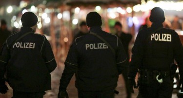 Емигрантите продолжуваат со новогодишните насилства во Германија
