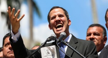 ИМА ПОДДРШКА ОД САД И УШТЕ 10 ЗЕМЈИ: Кој е човекот што се самопрогласи за претседател на Венецуела и почна протести