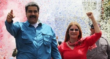 Таа од сенка ги влече конците и управува со Венецуела? Запознајте ја жената на Мадуро која била моќна и пред да го запознае