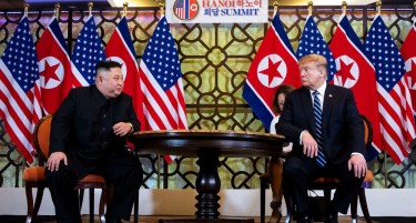 КОЛАПС НА САМИТОТ ВО ХАНОЈ: Трамп и Ким не се договорија