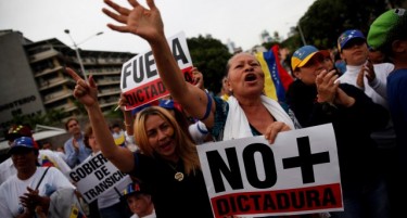 Поради хаосот во Венецуела се тресе цела планета: Цените на нафтата одат до небо