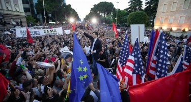 Опозицијата во Албанија децидна: Политичкото решение е заминување на Рама