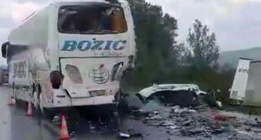 (ВИДЕО) Страшна сообраќајна незгода во Хрватска: Има и починати