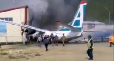 (ВИДЕО) НОВА НЕСРЕЌА ВО РУСИЈА: Патнички авион излетал од пистата – има загинати и повредени