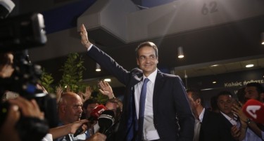 Мицотакис денеска го добива мандатот за Влада, Ципрас верува дека Сириза брзо ќе се врати на власт