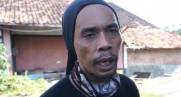 (ВИДЕО) Со необичен потег Индонежанец ќе ги спасува шумите