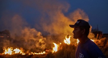 Бразил ќе прифати помош од странство за пожарите, но под еден услов