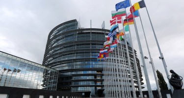 Европскиот парламент денеска со резолуција ќе ја осуди неправдата кон Македонија и Албанија
