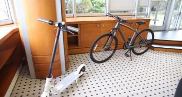 Први тротинети и велосипеди за најактивните корисници на апликацијата HalkEco
