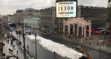 НАЈТОПЛА ЗИМА ЗА 140 ГОДИНИ: Москва украсена со вештачки снег