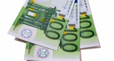 ВРАБОТЕНИ, НЕВРАБОТЕНИ, ПЕНЗИОНЕРИ: Српските граѓани ќе добијат по 100 евра
