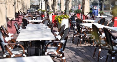 Од понеделник се отвораат ресторани и кафе-барови во Србија, само четворица на 14м2