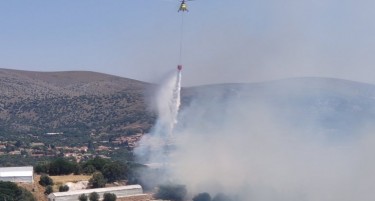 (ВИДЕО) Голем пожар ги вознемири Грците