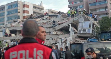 Во Измир повредени над 600 луѓе, Заев изрази сочувство