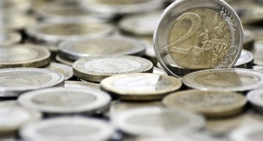 Расте вредноста на еврото во однос на доларот