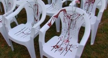 ДУИ седеше на столчиња „попрскани со крв“ во Слупчане