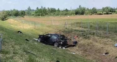 На автопатот Белград-Нови Сад повредени се две жени и две деца од Македонија