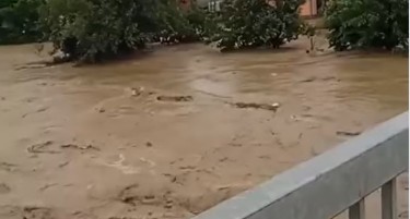 УХМР очекува поплави денес и утре