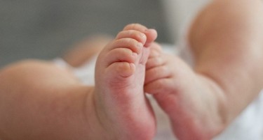 Првото бебе во 2023 се роди на Клиниката во Скопје
