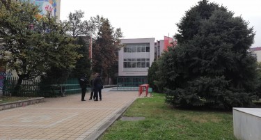НАПНАТОСТА НЕ ПРЕСТАНУВА - утринава нови заканувачки мејлови до 15 училишта во Скопје