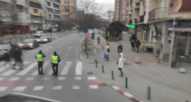 ФОТО: Возилата и автобусите на главните улици во центарот на Скопје се пренасочуваа - посебен режим за унгарската претседателка
