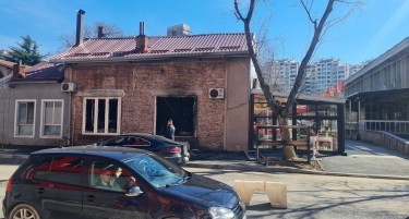 Изгоре ресторанот „Лајт клуб“ во центарот на Скопје