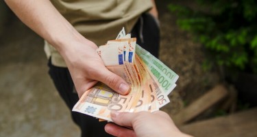 Жена од Кочани  собрала 1.200 евра лажејќи дека и’ се за лекување на децата