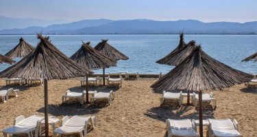 Децата ги оставил на плажа: Мажот кој се удави во Дојранско езеро е од Штип