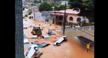НАД 20 ЛИЦА ЗАГИНАА ВО ПОПЛАВИТЕ ВО БРАЗИЛ - поројни дождови ги погодија Рио де Жанеиро и Еспирито Санто (ВИДЕО)