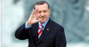 Ердоган “мавна“ по Харадинај, а го пофали Тачи