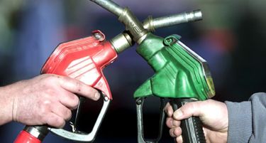 АЈДЕ НАРОДЕ НА ПОЕВТИНИ ГОРИВА: Еве за колку се намалуваат цените на бензините и на дизелот