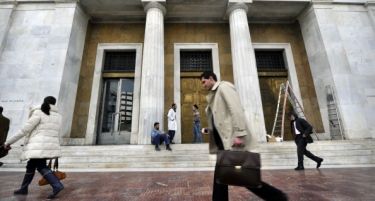 Се претресуваат банкарските сметки на грчките компании